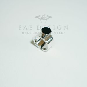 SAE-17 Eluné Ring
