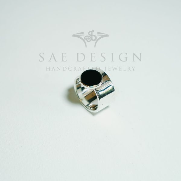SAE-18 Eluné Ring