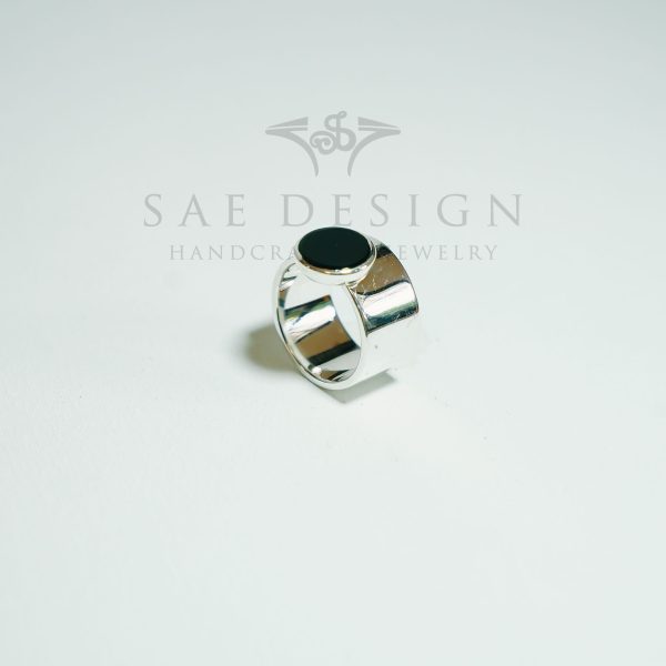 SAE-19 Eluné Ring