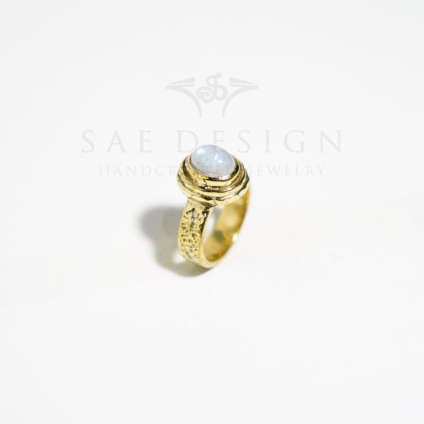 Moon Kiss Ring
