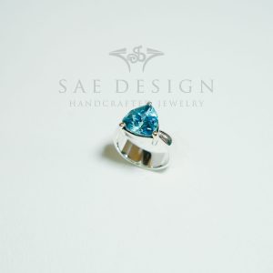 SAE-139 Love Dot
