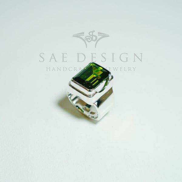 Calyra Ring