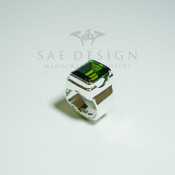 Calyra Ring
