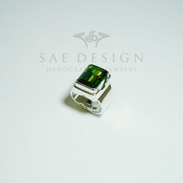 Calyra Ring
