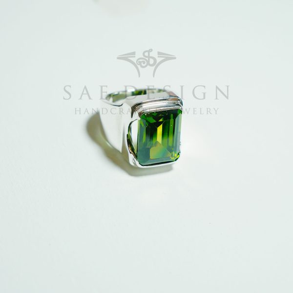 Calyra Ring